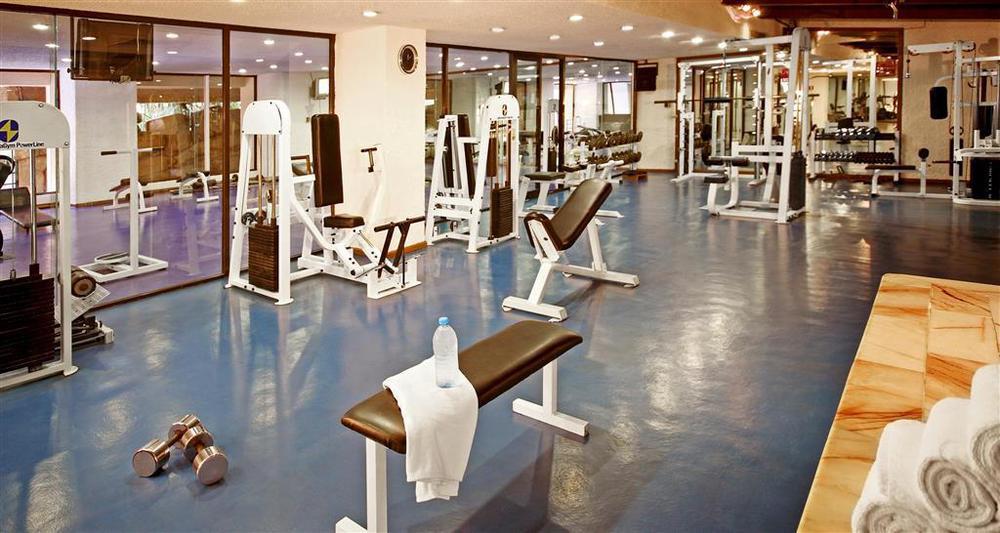 マリオット トゥストラ グティエーレス ホテル Tuxtla Gutiérrez 設備 写真 The gym at the Taj Bengal